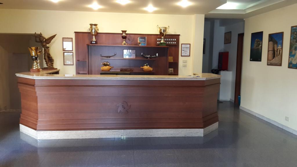 Albergo Boccaccio Villa San Giovanni Exterior foto